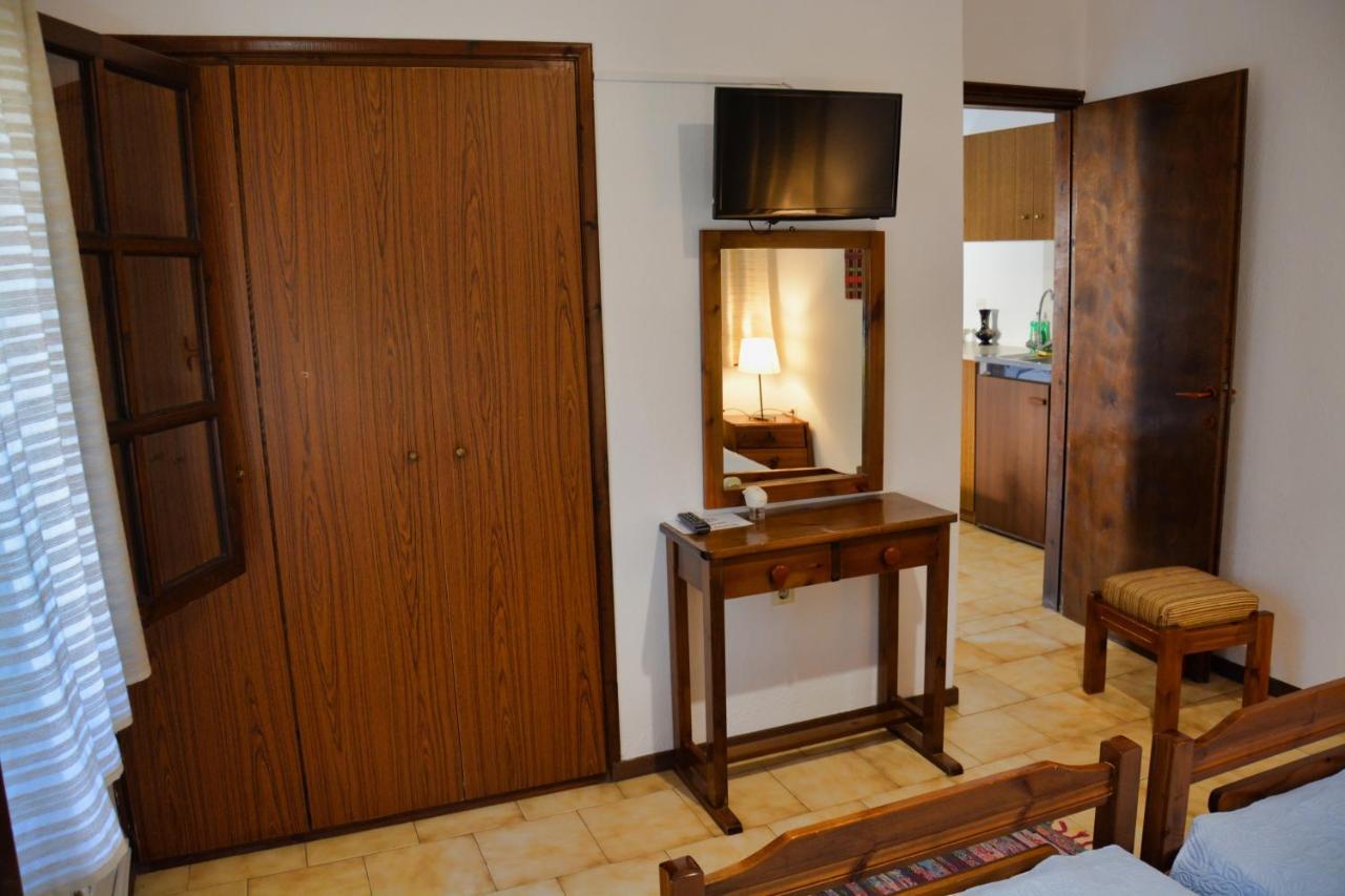 Papatzikos Traditional Guesthouse Неос-Мармарас Екстер'єр фото